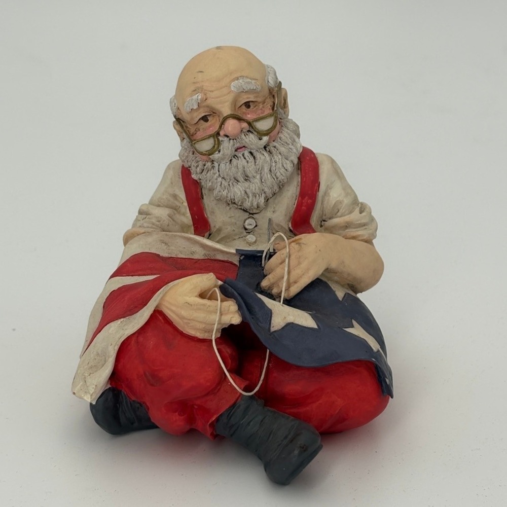 Patriotic Santa Figure Midwest of Cannon Falls Sewing American Flag 4.5in